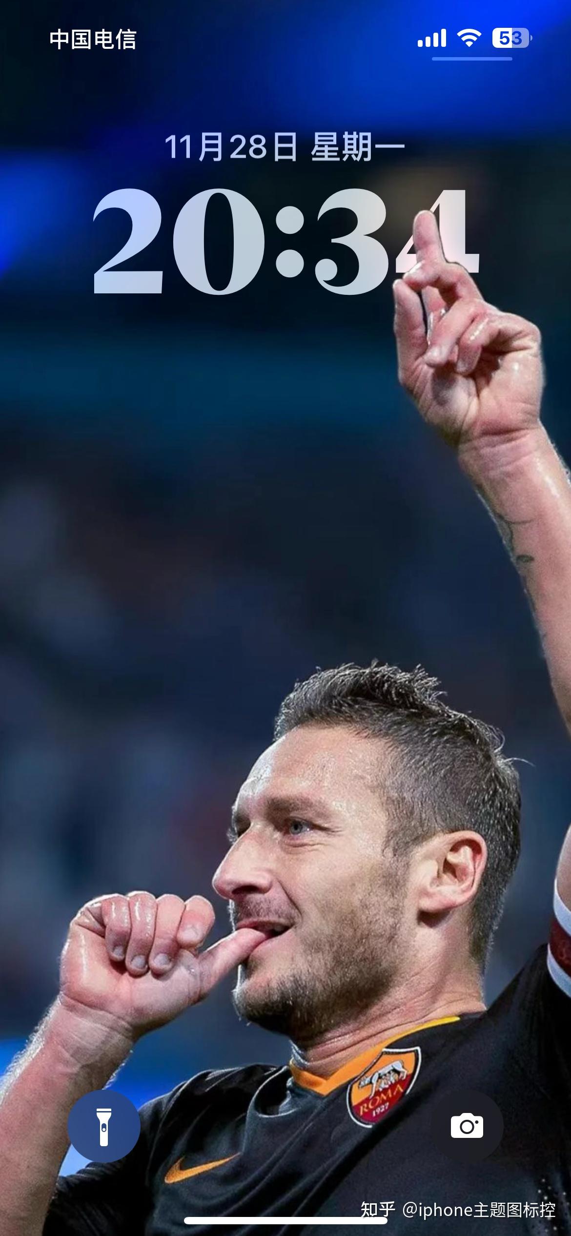 足球球员突破自我,表现堪称完美 足球球员突破自我,表现堪称完美